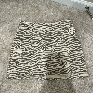 Gray and cream Altard state skirt